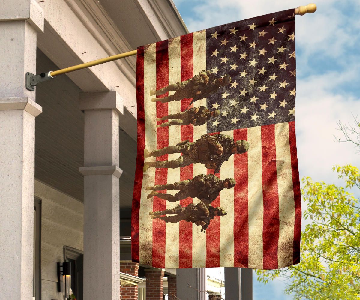 American Soldier USA Flag Vintage Patriotic Indoor Outdoor Decoration Gift For Soldiers