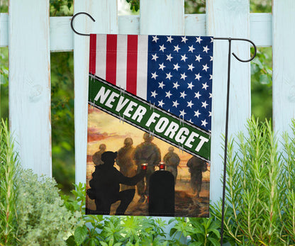 US Soldiers Lest We Never Forget Flag American Flag Veterans Day Ideas Patriot Merch Home Decor