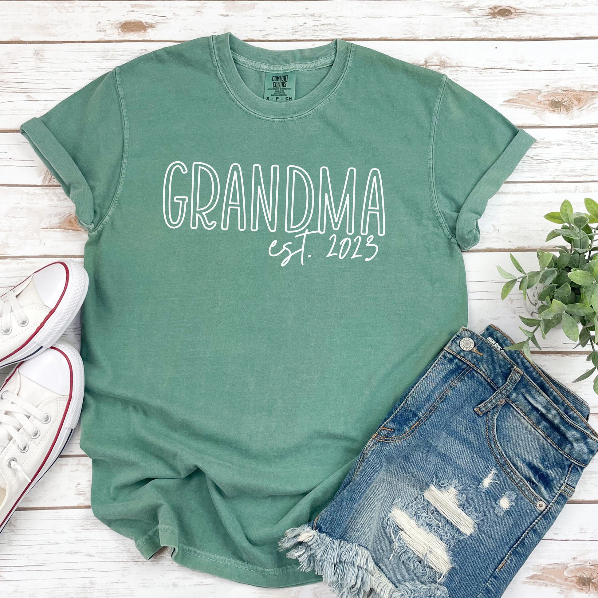 Custom Grandma Shirt, personalized grandma tshirt, Mother's day gift, Gift for new grandma