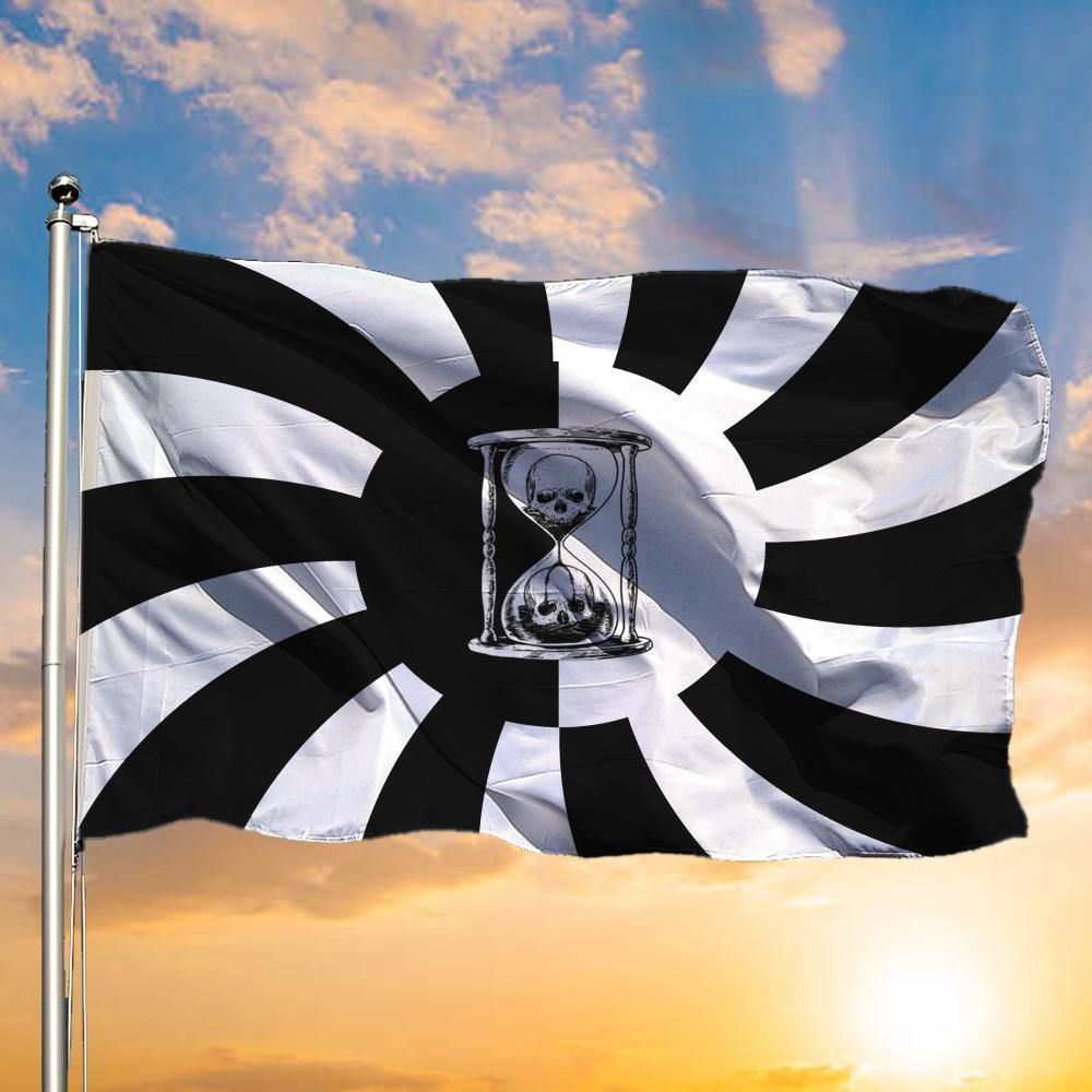 Unus Annus Flag Black &amp White Hypnosis Spiral Skull Flag Halloween Gifts Family Presents