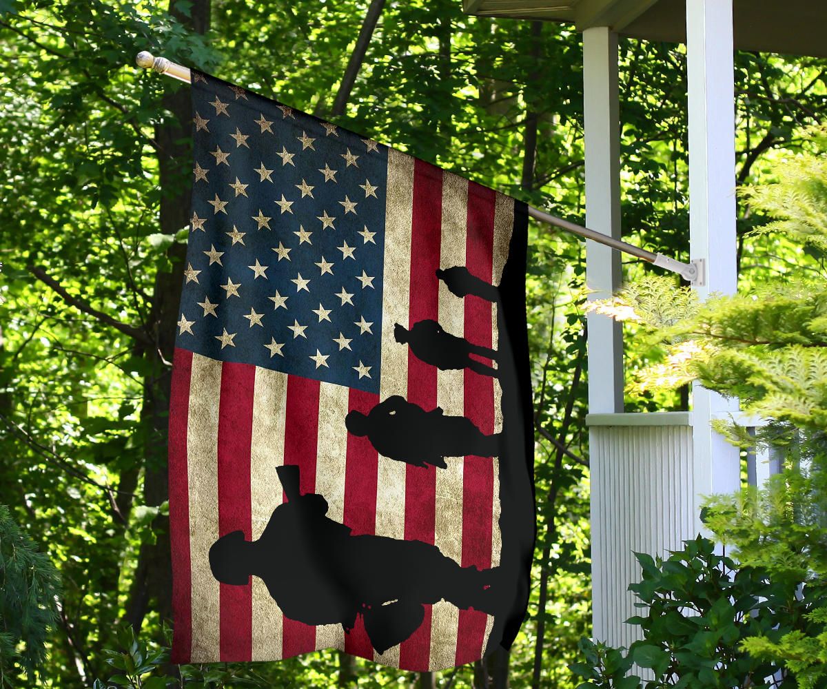 Armed Forces Tribute Flag Old Retro Honor U.S Armed Services Military Soldier