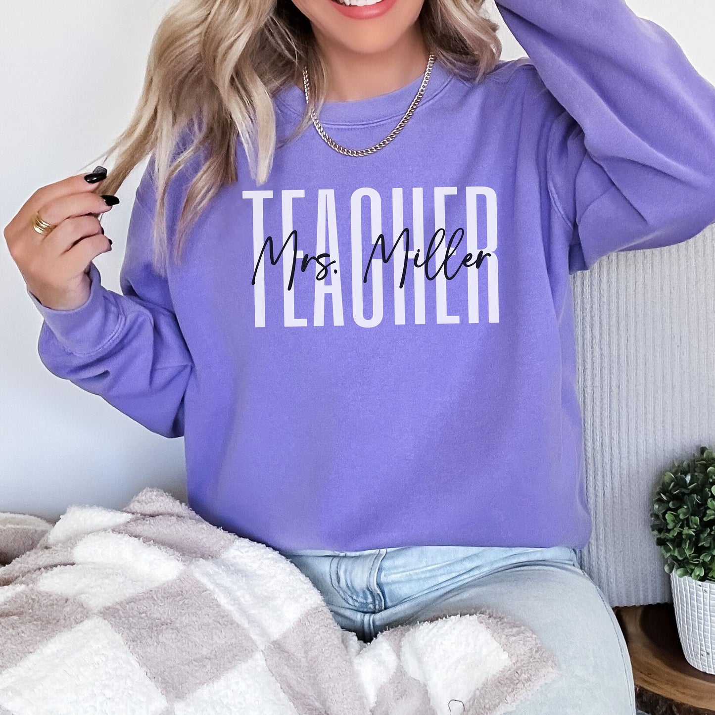 Comfort Color Teacher Sweater, Personalized Teacher Gift, Oversized Teacher Sweatshirt, Teacher Mrs Crewneck