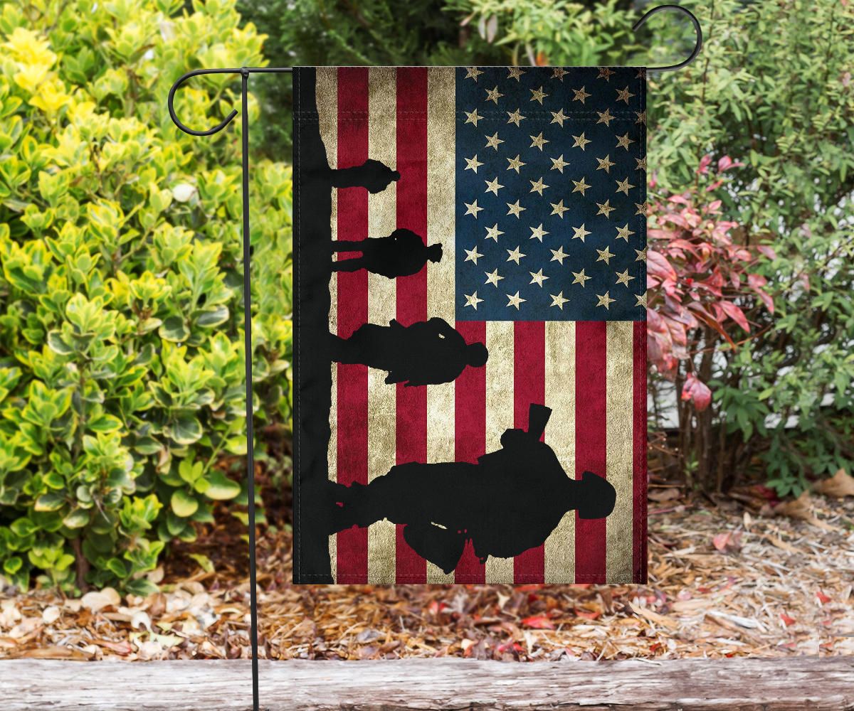 Armed Forces Tribute Flag Old Retro Honor U.S Armed Services Military Soldier