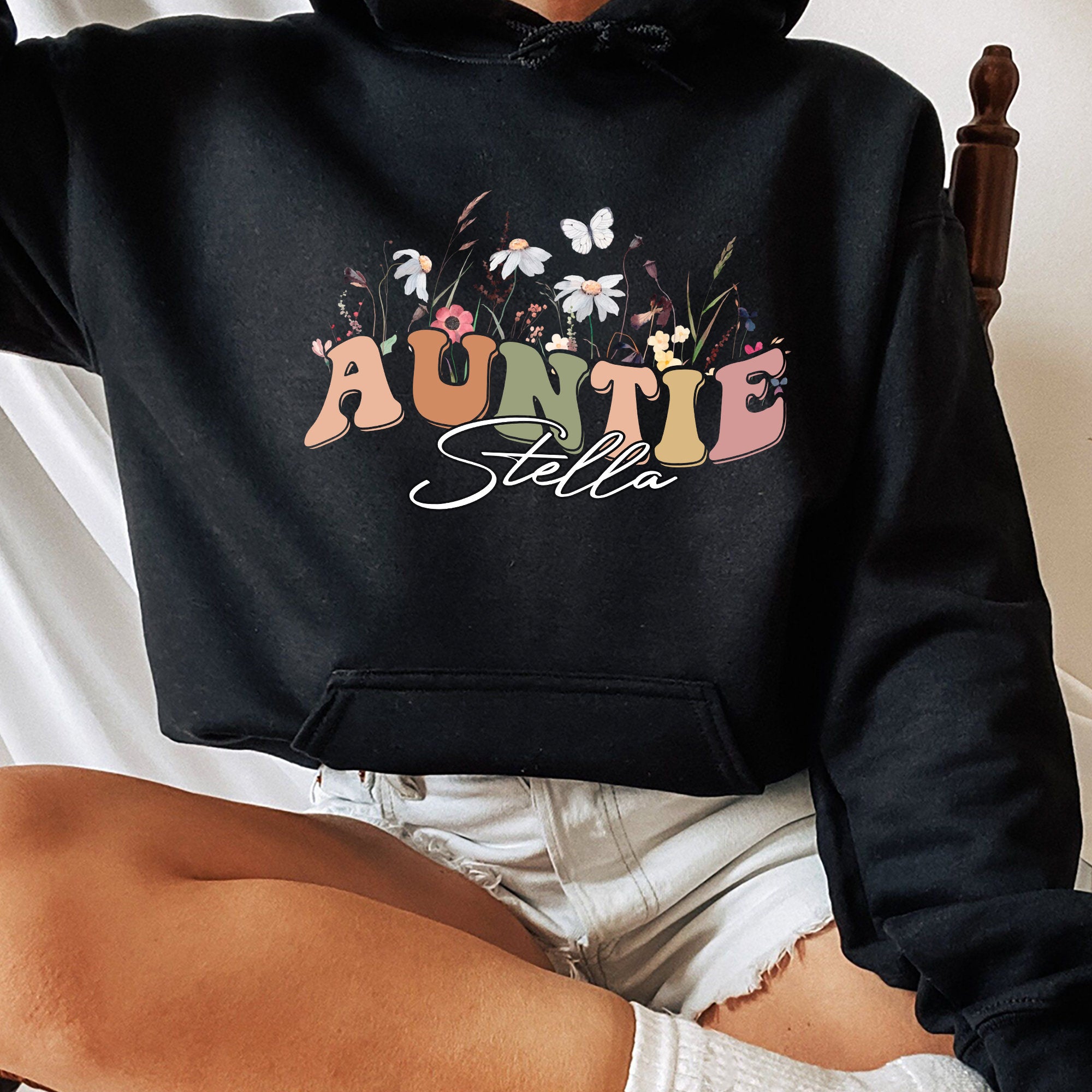 Custom Auntie Est Sweatshirt, Christmas Gift Auntie, Mother's Day Sweatshirt, Mother's Day Gift, Auntie Gifts , Aunt Gift, Aunt Shirt