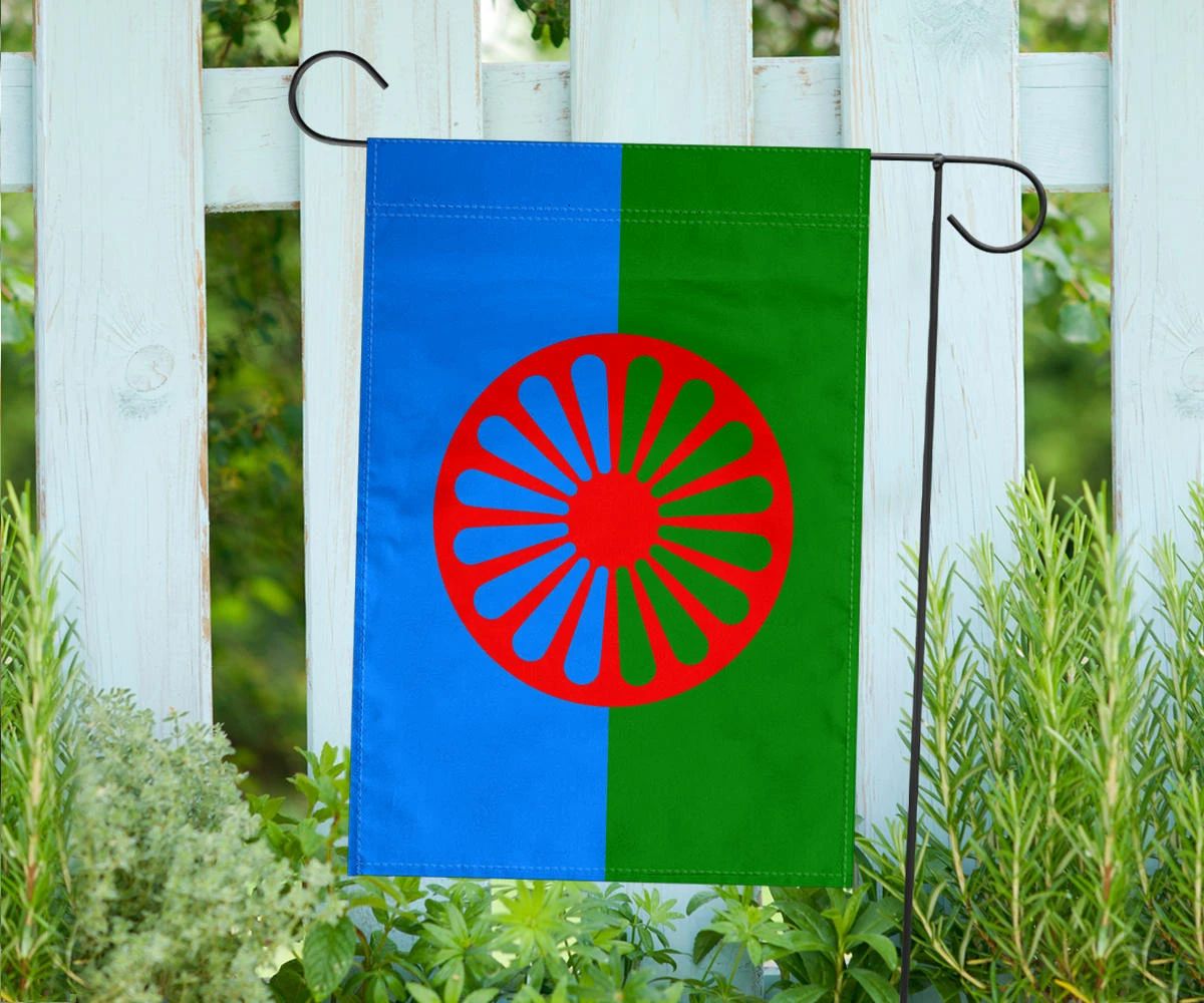 Billy Joe Saunders Gypsy Flag For Sale Blue And Green Flag With Red Wheel Billy Joe Saunders Flag