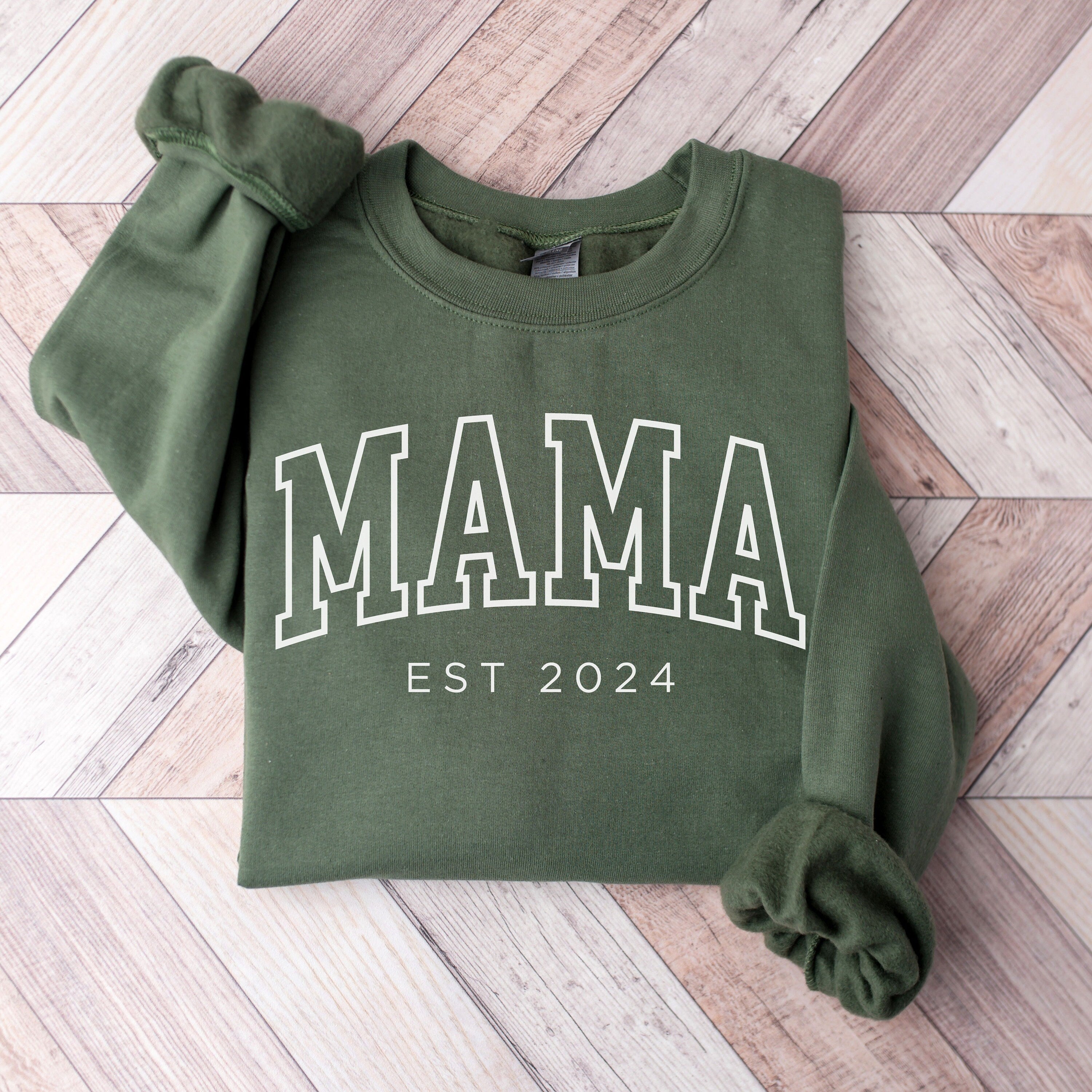 Custom Mom Sweatshirt, Mama Est 2024 Sweatshirt, Gift for Mom, Pregnancy Announcement