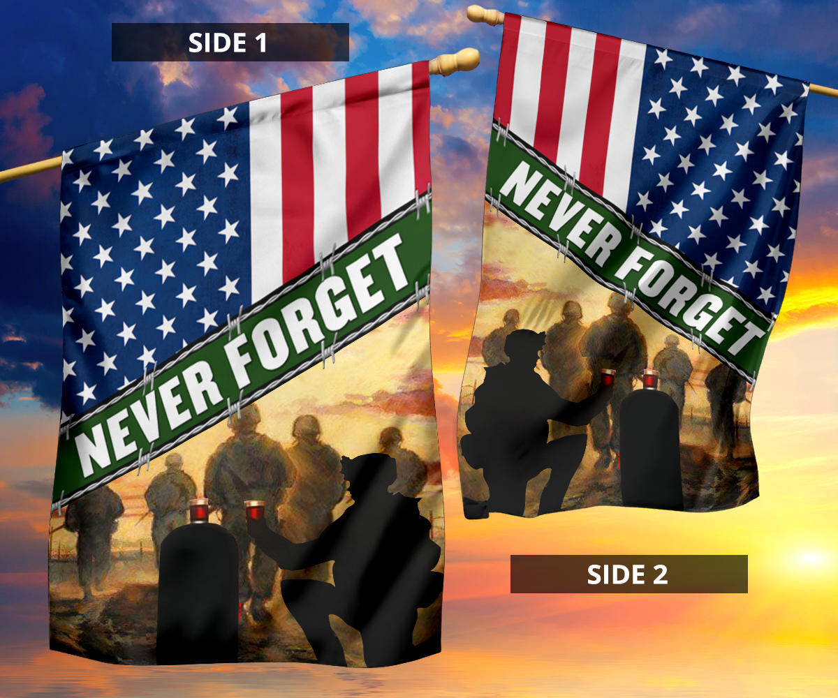 US Soldiers Lest We Never Forget Flag American Flag Veterans Day Ideas Patriot Merch Home Decor