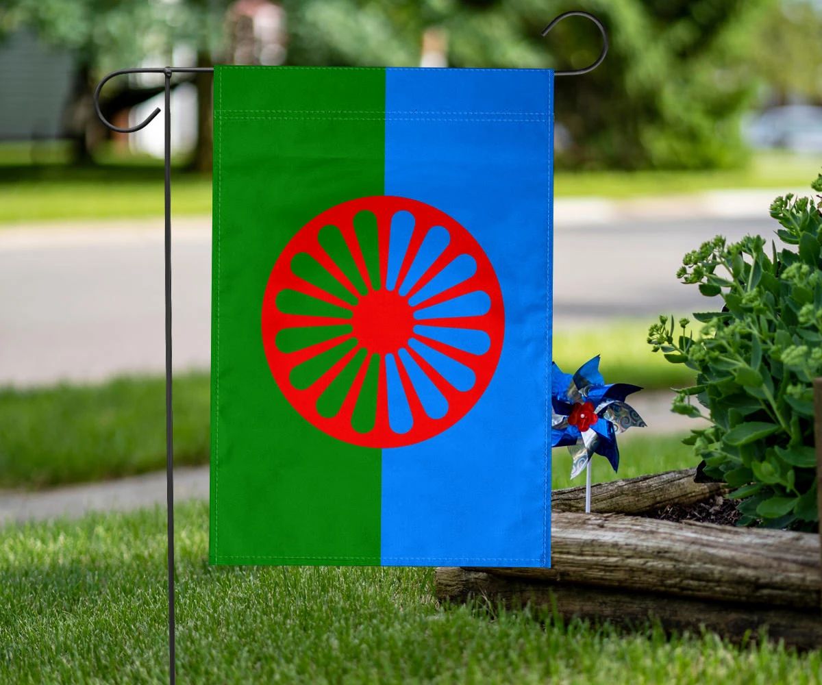 Billy Joe Saunders Gypsy Flag For Sale Blue And Green Flag With Red Wheel Billy Joe Saunders Flag