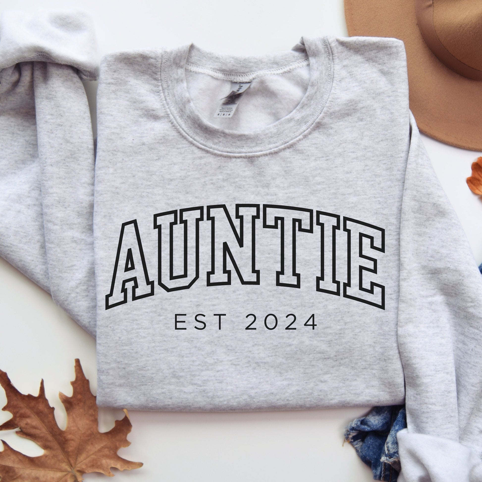 Auntie Est 2024 Sweatshirt, Custom Aunt Sweater, Gift for Aunt