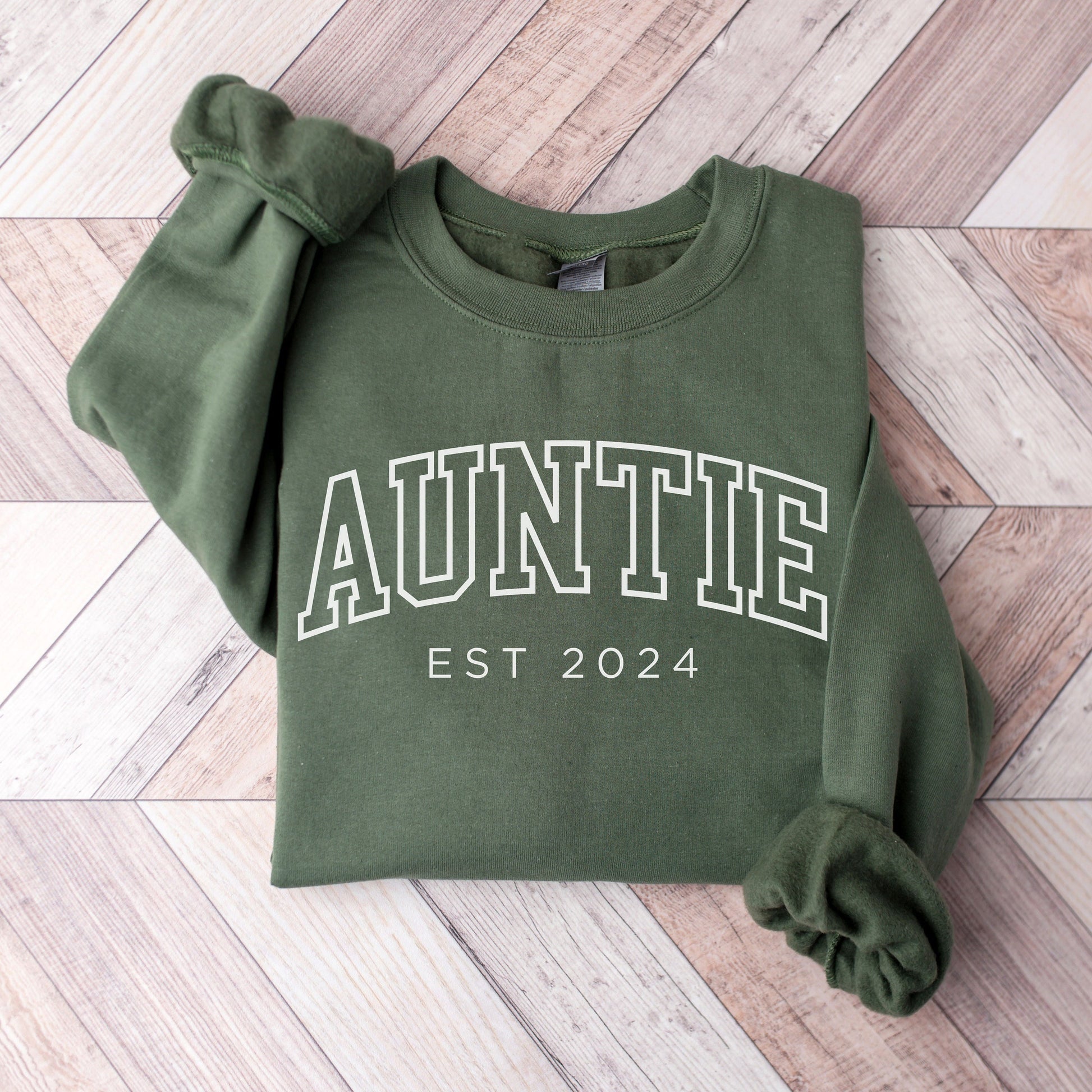 Custom Aunt Sweatshirt, Auntie Est 2024 Sweater, Gift for Aunt