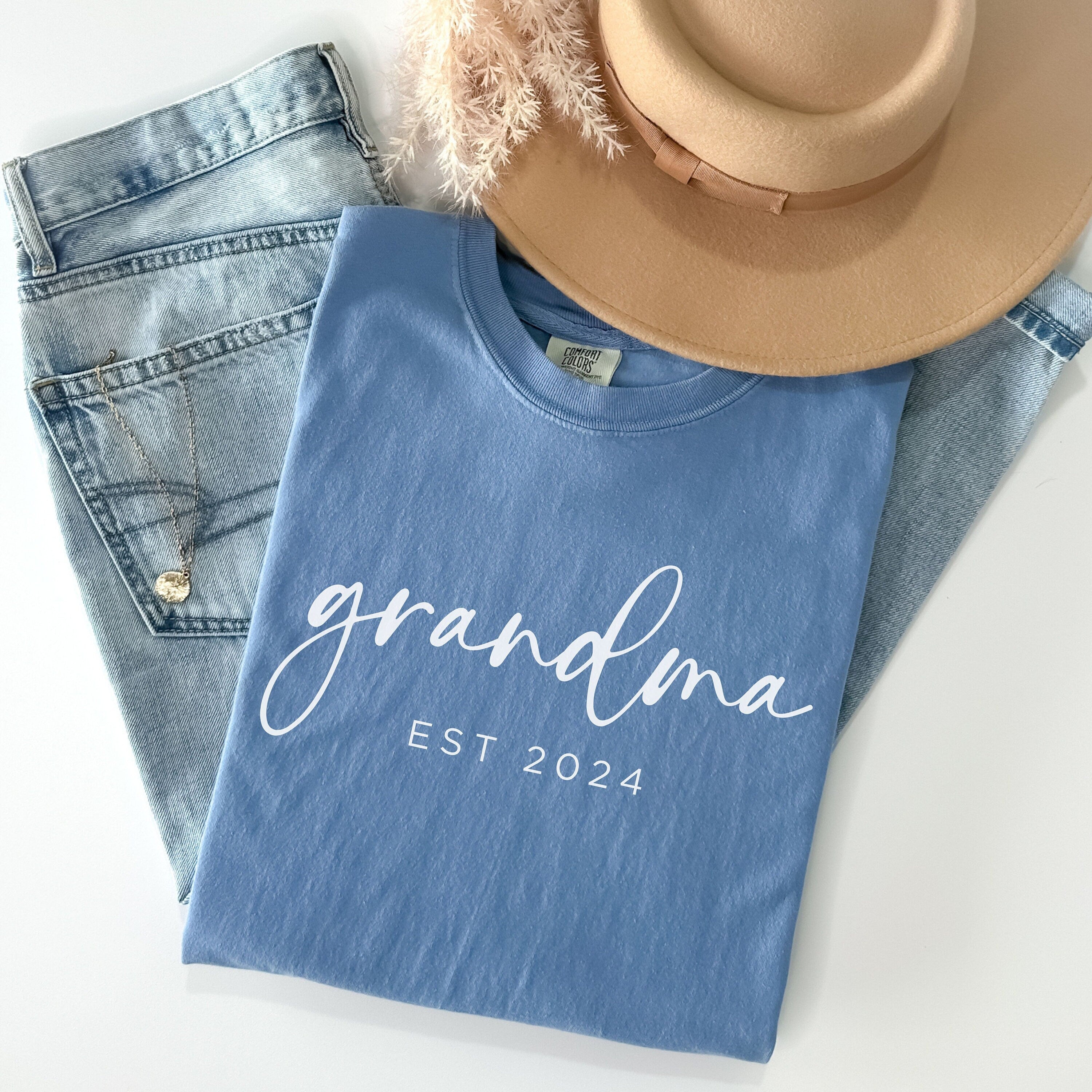 Custom Grandma Shirt, Grandma Est 2024 Shirt, Gift for Grandma, Mother's Day